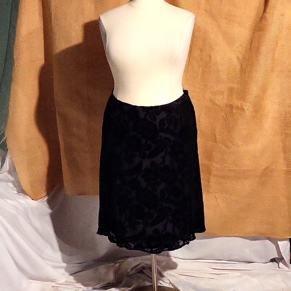 Judith Hart Burn-out Velvet Skirt   NWOT